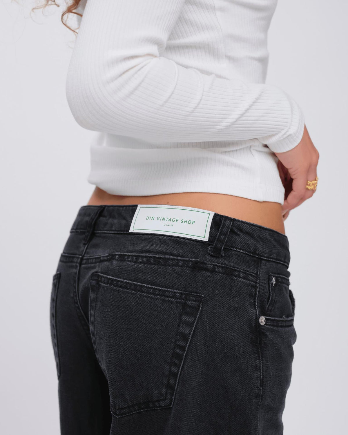 ESTHER JEANS - BLACK