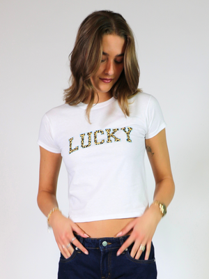 LUCKY LEO BABY TEE - HVID