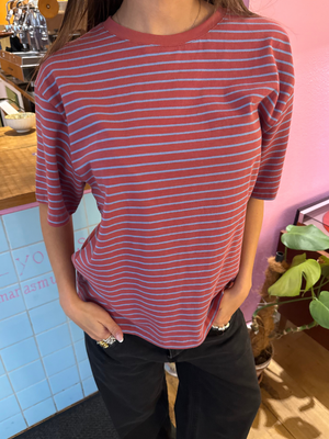 LUCKY STRIPE TEE - BERRY/BLUE