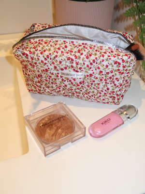 ADDY MAKEUP BAG - RED FLOWER