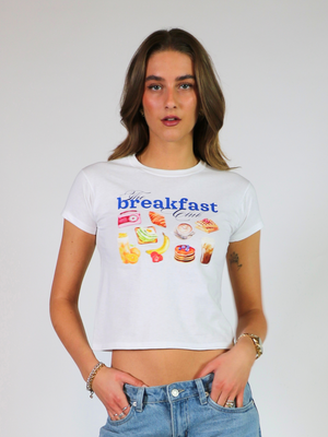 BREAKFAST CLUB BABY TEE - HVID