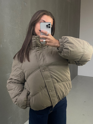 ALFRIDA PUFFER JAKKE - BEIGE