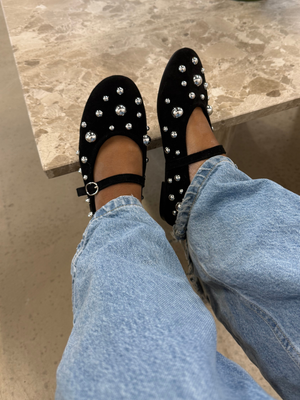ZOE BALLERINA M/ STUDS - BLACK