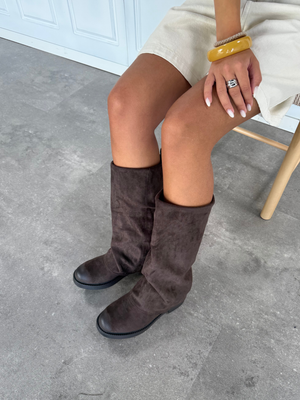 SUEDE FOLDOVER STØVLE - BROWN