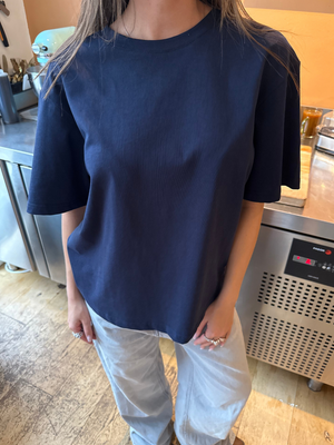 LUCKY TEE - NAVY
