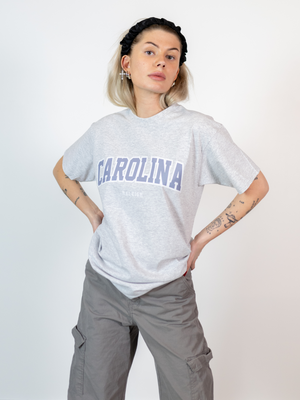 CAROLINA TEE - GRÅ