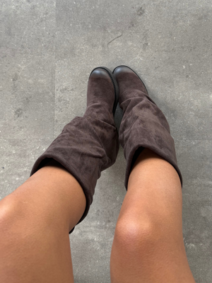 SUEDE FOLDOVER STØVLE - BROWN