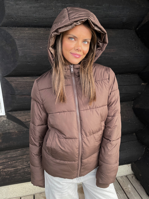 BEE PUFFER JACKET - HOT FUDGE