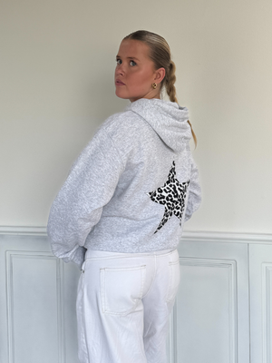 GREY LEOSTAR HOODIE (rygprint) - GRÅ