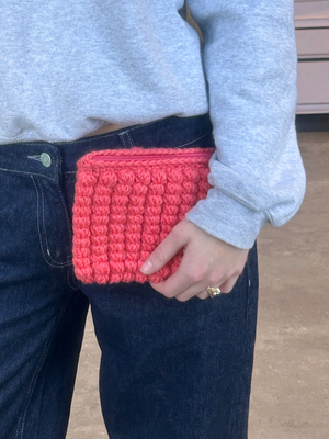 CROCHET CLUTCH - CORAL