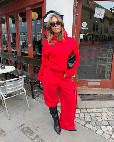 BAGGY SWEATPANTS - RED