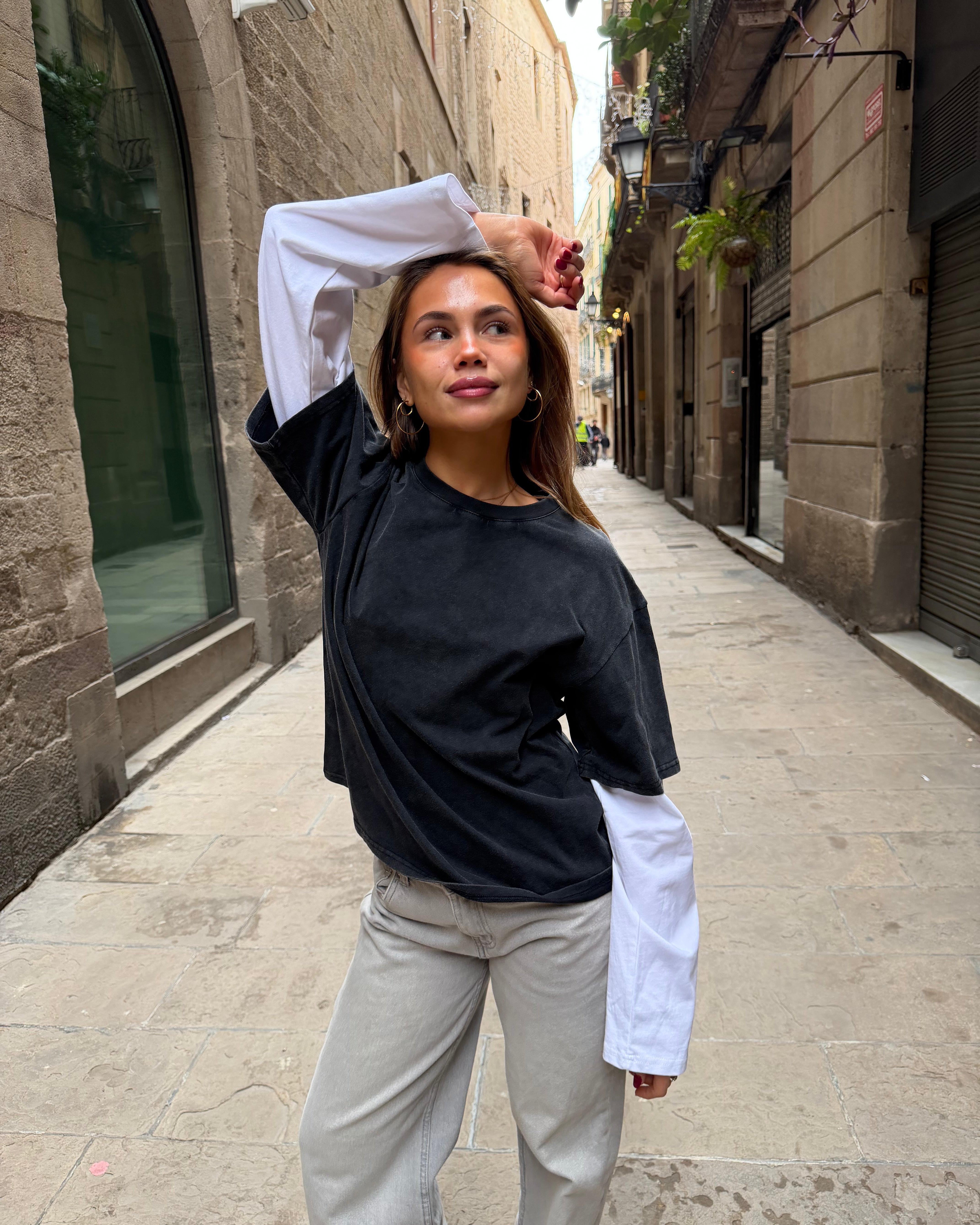 ALVIA LAYERED TEE - BLACK/WHITE