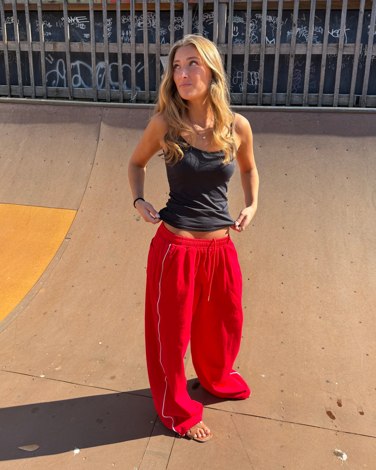 ANNA SWEATPANTS - RED