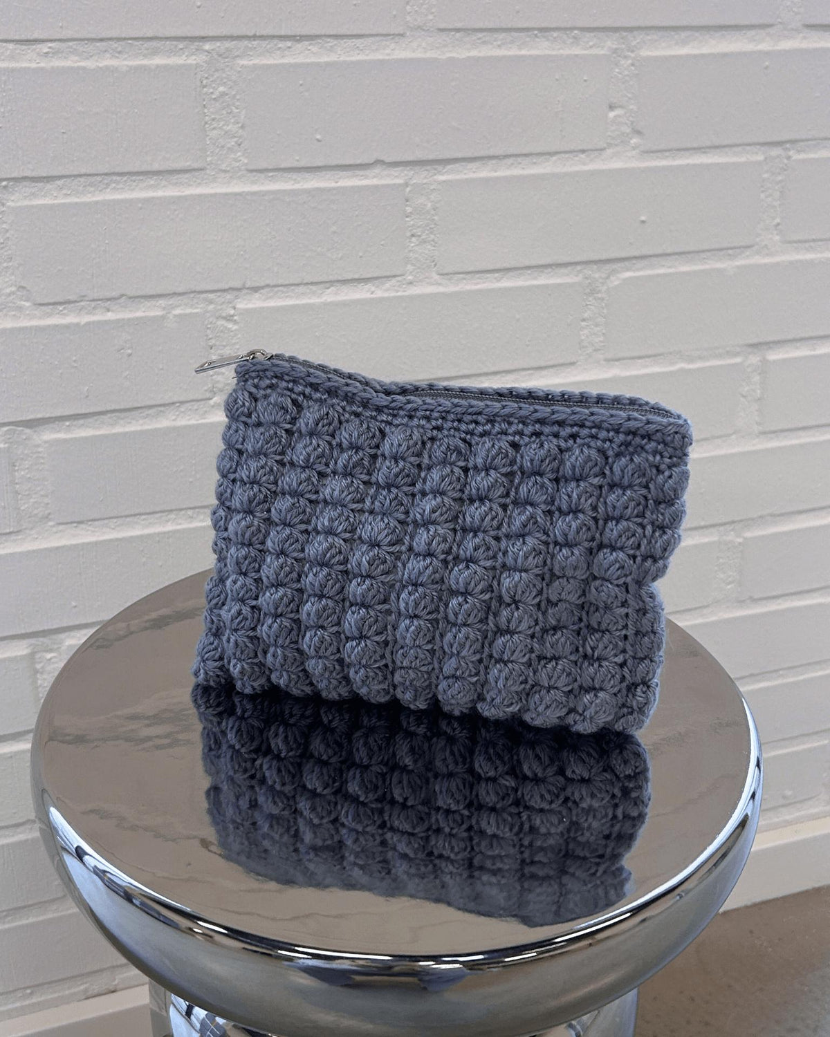 CROCHET CLUTCH - GREY
