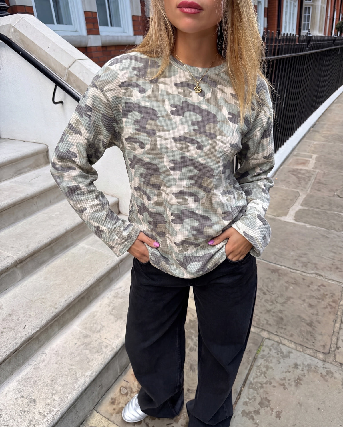 RONJA TEE - CAMO - Dinvintageshop