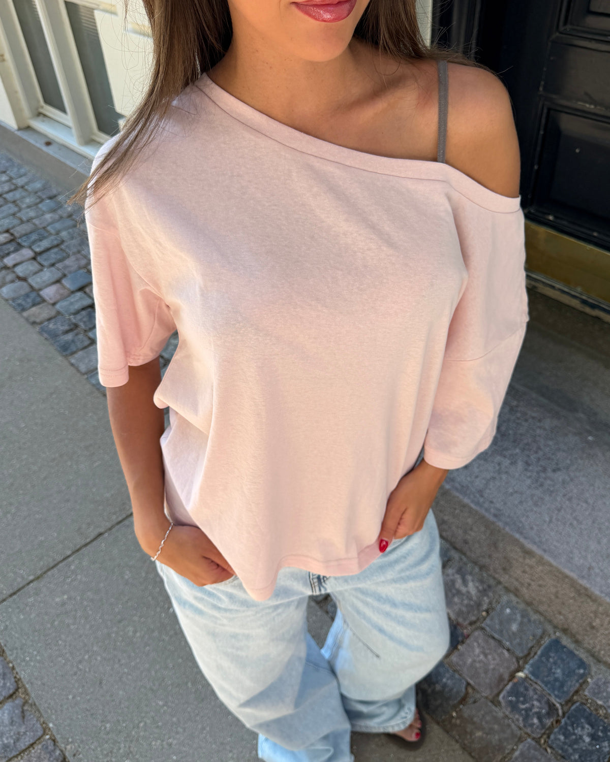 LIVA OFF-THE-SHOULDER TOP - BLUSH PINK