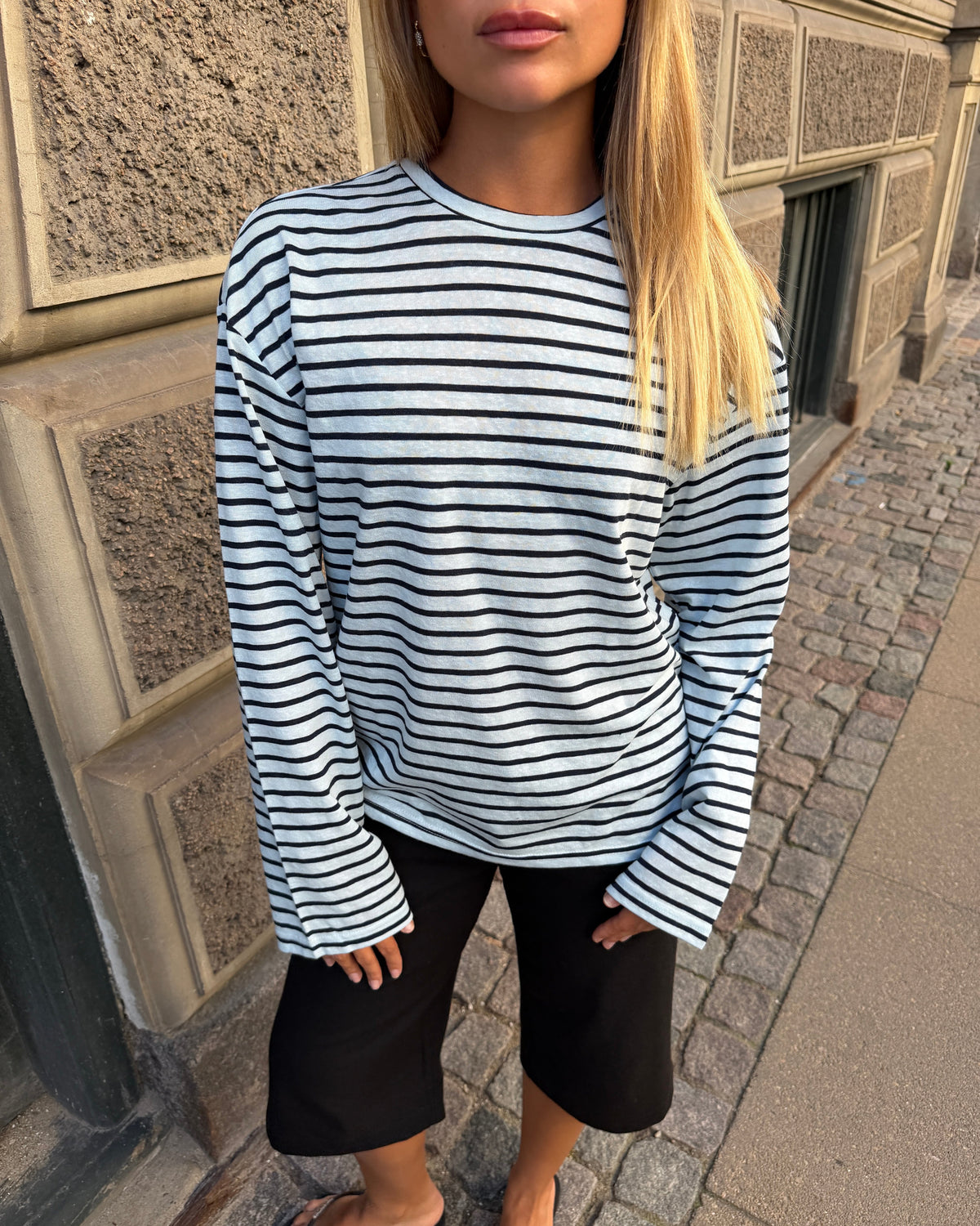 MALIA STRIPE TEE - LT BLUE/NAVY