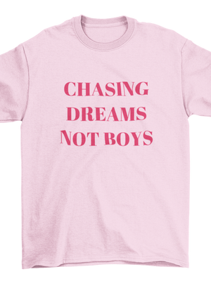 CHASING DREAMS, BABY TEE - LYSERØD