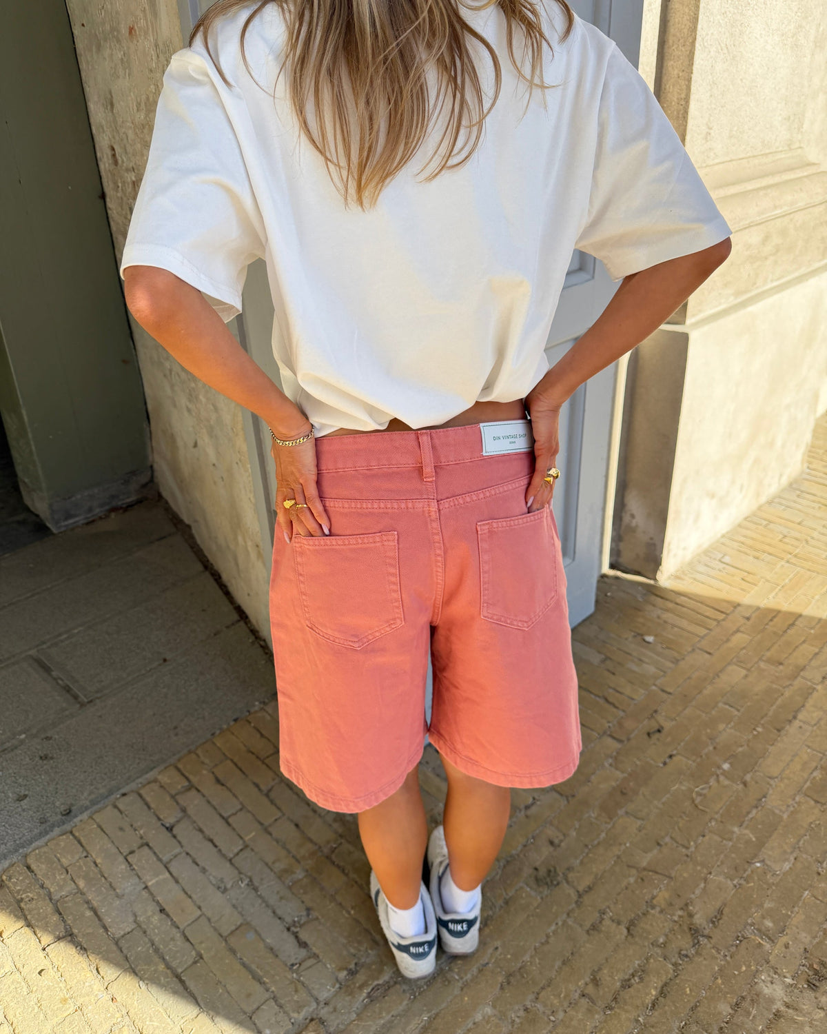 OLIVIA JORTS - CORAL