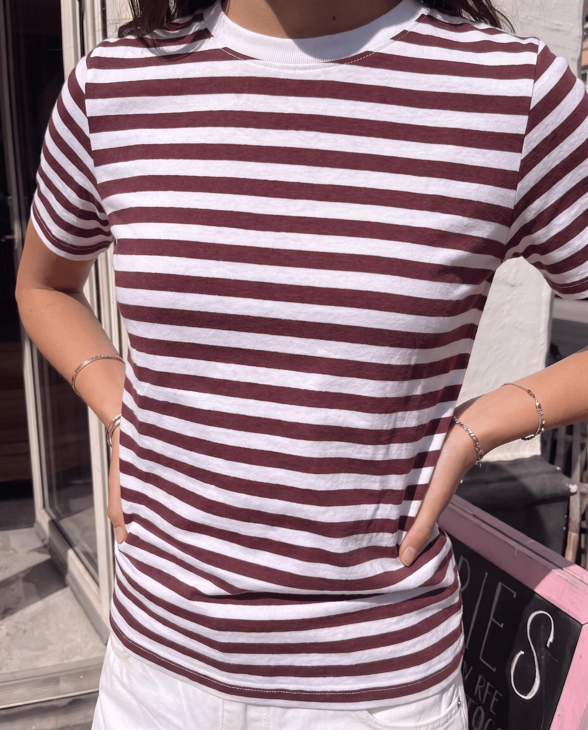 RIA STRIPE TEE - TAWNEY PORT [AI]